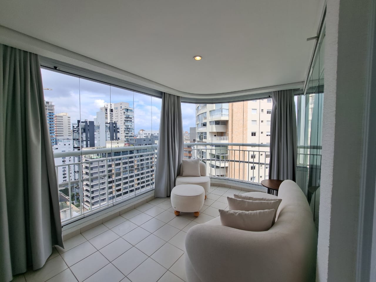 Apartamento para locação mobiliado
