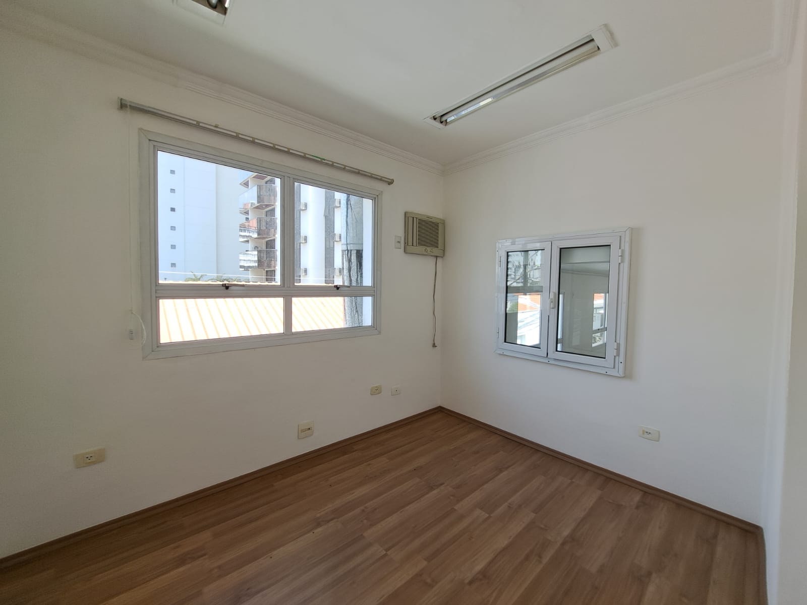 Sala comercial para locação Jardim Paulista  4