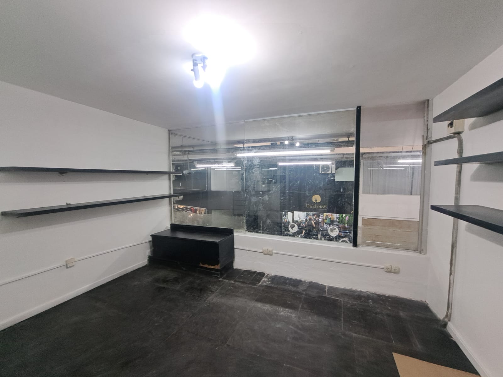 Loja a venda em galeria no Jardins 5